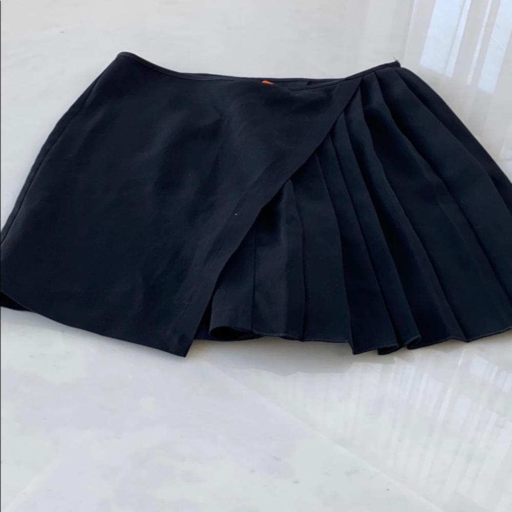 Clover Canyon Pleated short/skort in black size XS - Picture 3 of 11